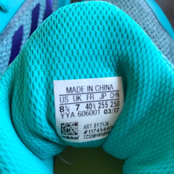 Adidas Turf Cleats - Picture 3 of 5